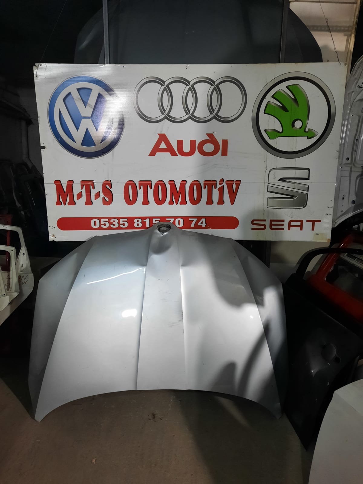 Skoda octavia motor kaputu